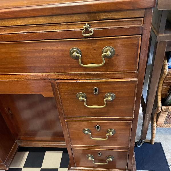 Antique George III Mahogany Kneehole Desk With Original Finish